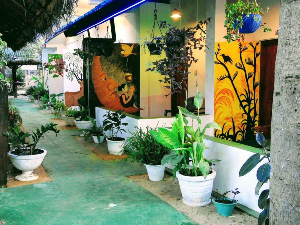 Cresent Bay Beach Hotel Arugam Bay Exterior foto